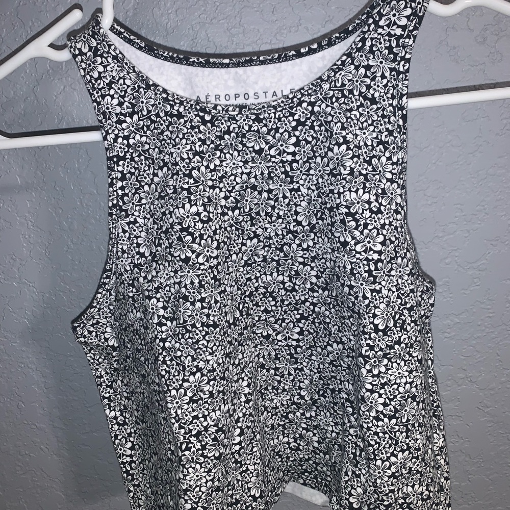 Cropped flower tank top
